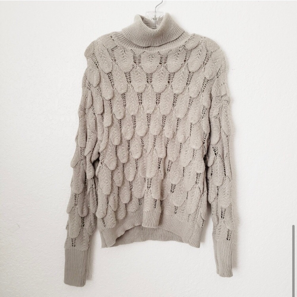 Feather Pattern Sweater - Picture 7 of 8